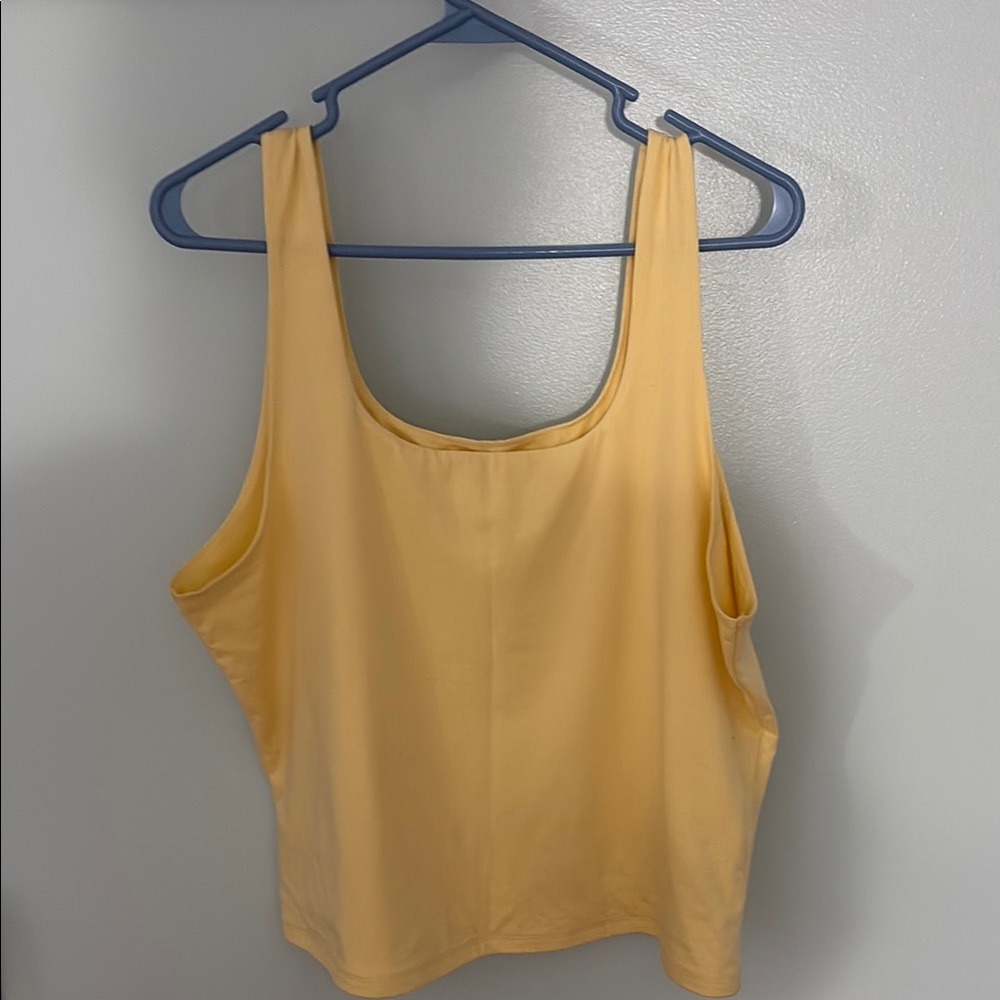 Old Navy Women's Light Yellow Tank Top